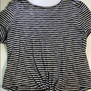 Striped Short Sleeve Shirt w/ tie